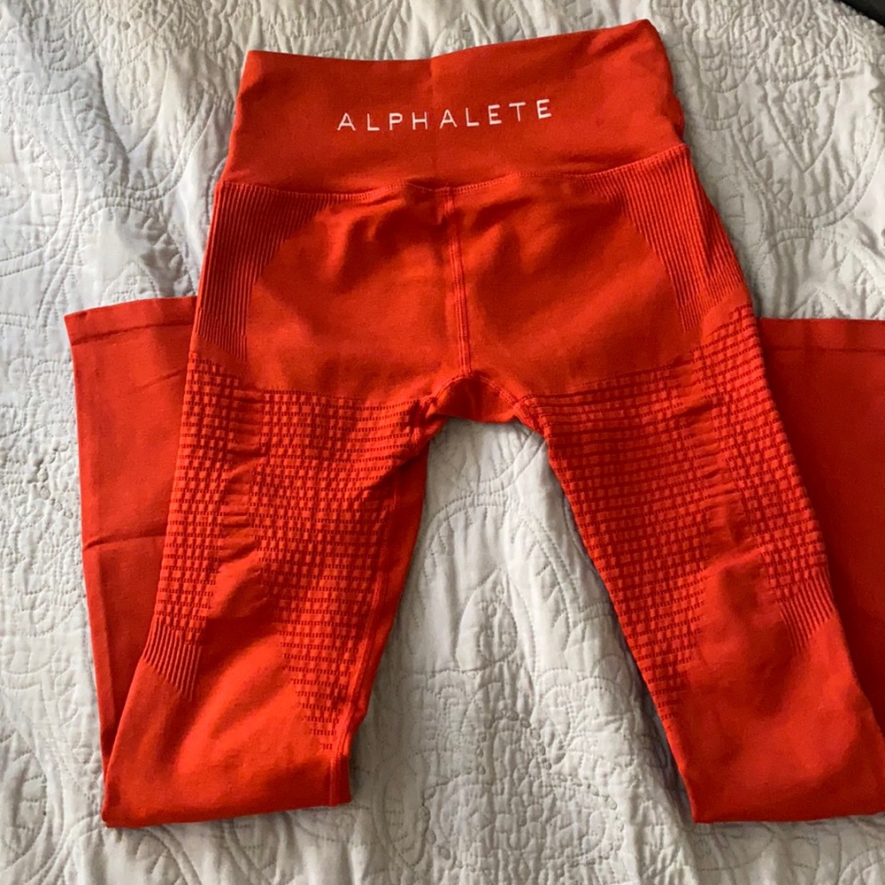 Alphalete leggings